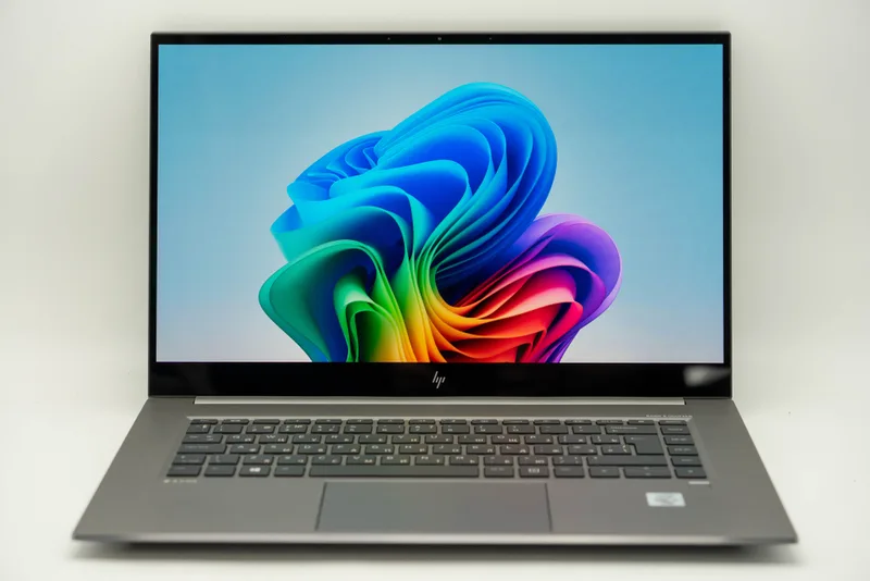 Ноутбук HP ZBook Studio G7 OLED ( i7-10850H / Quadro T2000 ) — купить в Курске