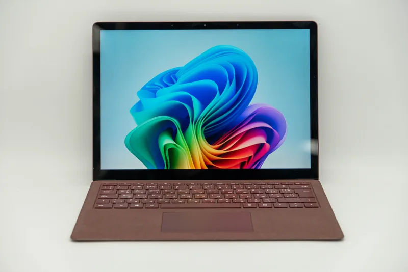 Ноутбук Microsoft Surface Laptop 2 ( i7-8650U ) Red — купить в Курске